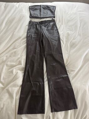 Ten by Babaton brown faux leather set